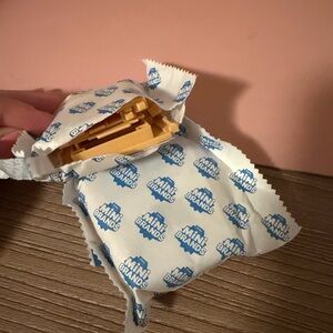 Mini Brands Books Series 2 – 2 Mini Bookshelves 📚✨